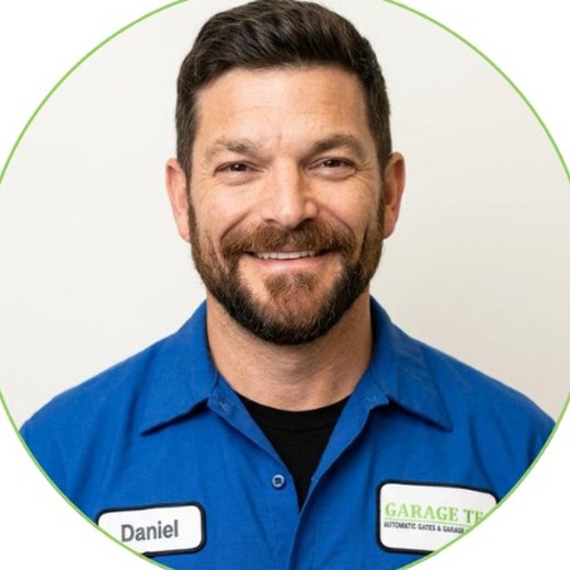 Daniel Holuber, Expert Garage Technician at Garage Tec
