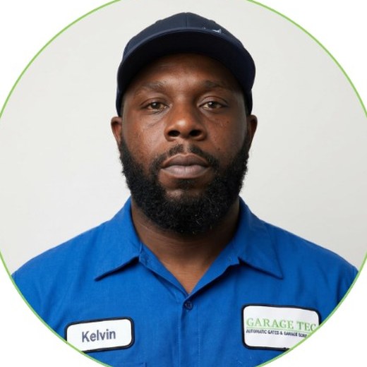 Kelvin Wallace, Expert Garage Technician at Garage Tec