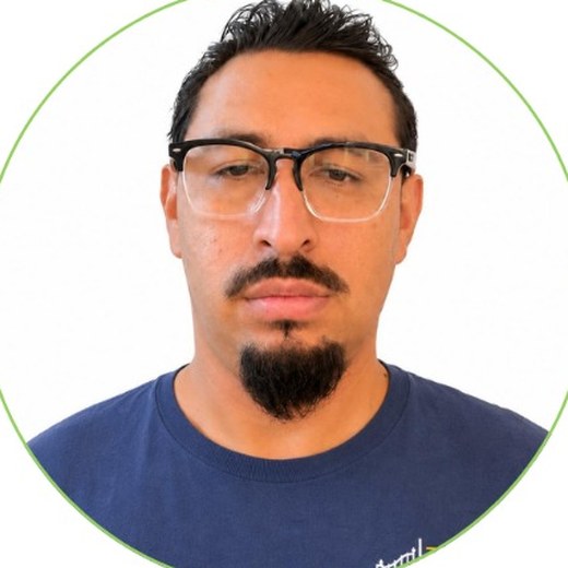 Victor Mejia, Expert Garage Technician at Garage Tec